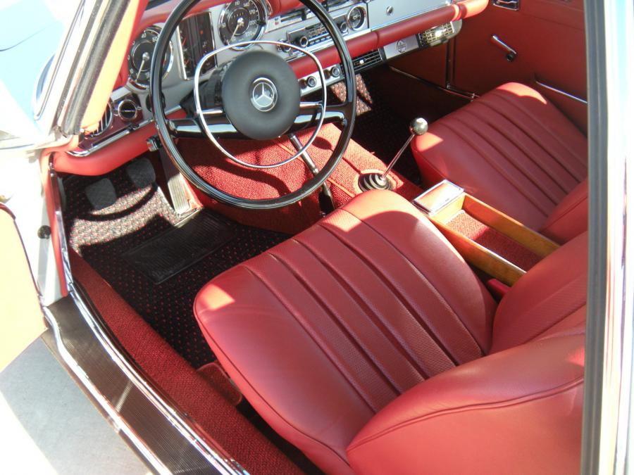Интерьер Mercedes-Benz 280 SL (W113) 1969 года  (EU) (фото 91 из 141)